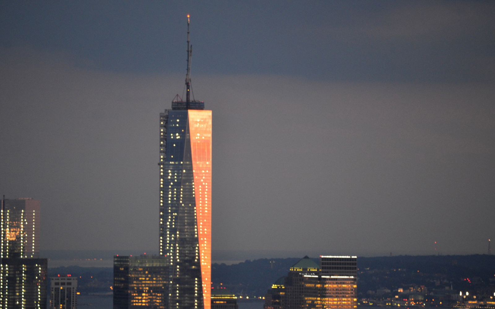 標準的なWebサイトに必要な基本機能を全て装備